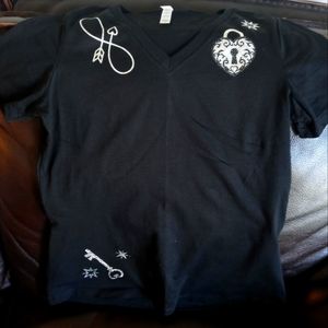 Valentine's women's t-shirt! Black silver and iridescent Sparkle! Size small.